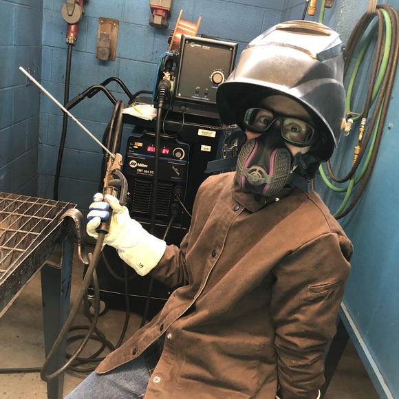 Meet your Posher, Jeri-beth - Picture 2 of 8